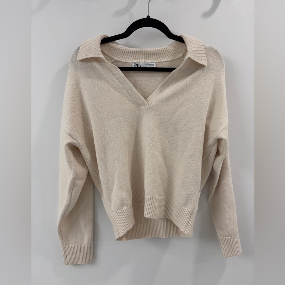Zara Knit V-Neck Sweater - Small